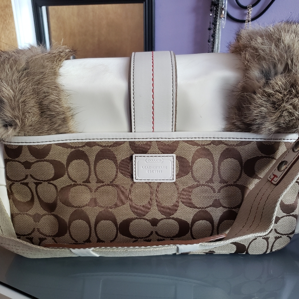 Coach purse - Picture 4 of 5